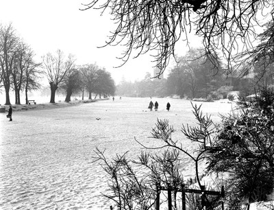 The River Avon, 26 January 1963: the people in the centre of the picture are walking on the Avon, which is frozen.